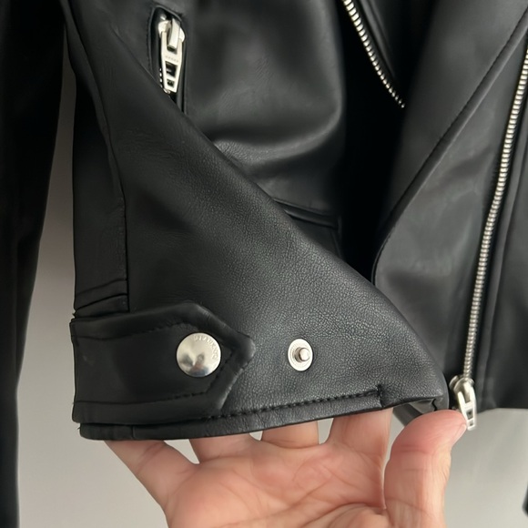 BlankNYC Black faux leather Motorcycle Jacket w/ Zipper size S good condition - Picture 12 of 12
